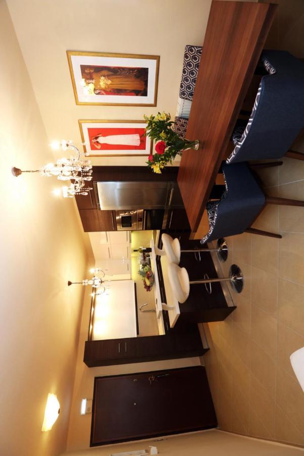 Ninos Luxury Apartment Korfu Dış mekan fotoğraf